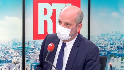 GALA VIDEO - “J'ai simplement pris 4 jours de vacances” : Jean-Michel Blanquer tente d’éteindre la polémique