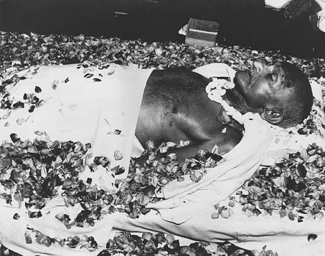 This Day in History: Gandhi Is Assassinated (Sunday, January 30)