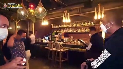 Ditresnarkoba Polda Metro Jaya Beri Garis Polisi Pada Duck Down Bar Karena Langgar Prokes