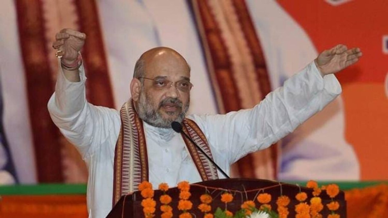 Amit Shah's door to door campaign in Muzaffarnagar today