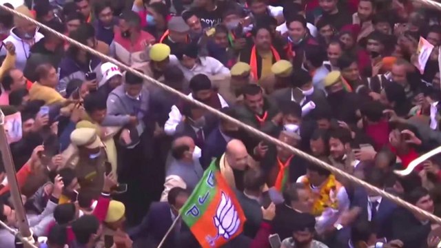 Amit Shah holds door-to-door campaign in Muzaffarnagar