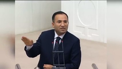 Adalet Bakanı olarak göreve getirilen Bekir Bozdağ’ın FETÖ övgüleri yeniden gündem oldu