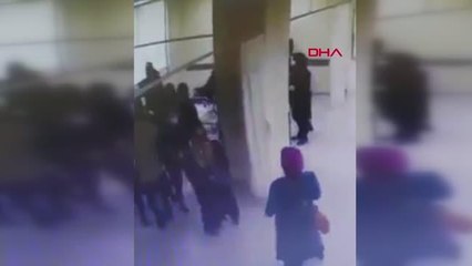 Son dakika: 4 SAĞLIKÇININ YARALANDIĞI SALDIRI ANININ GÜVENLİK KAMERASI ORTAYA ÇIKTI
