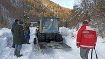 Efteni Gölü Kuş Cenneti'nde yaban hayvanlarına 1 ton yem bırakıldı