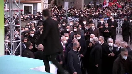 Cumhurbaşkanı Erdoğan'dan İmamoğlu'na balıkçıdaki yemek göndermesi