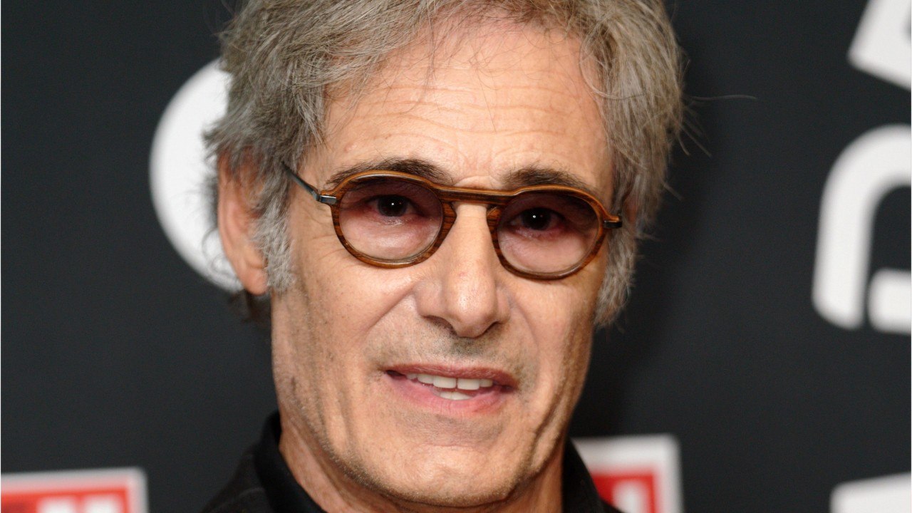 Voici - Gérard Lanvin : son fils Manu Lanvin, "miraculé", a été victime d'un grave accident de moto