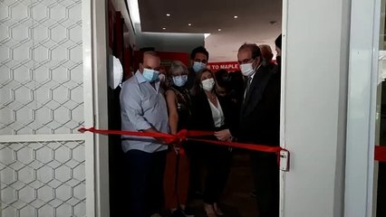 Governador do DF, Ibaneis Rocha, abre laço de inauguração de escola bilíngue na Asa Norte