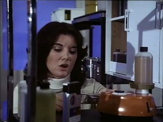 Space 1999 S02 E17 The Lambda Factor