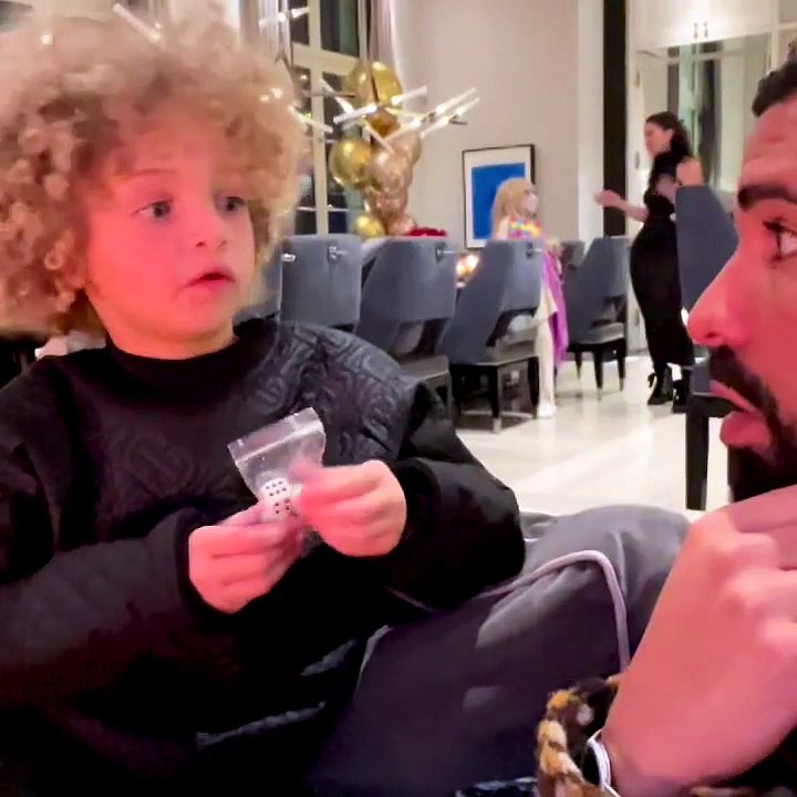 Drake com o filho Adonis Graham