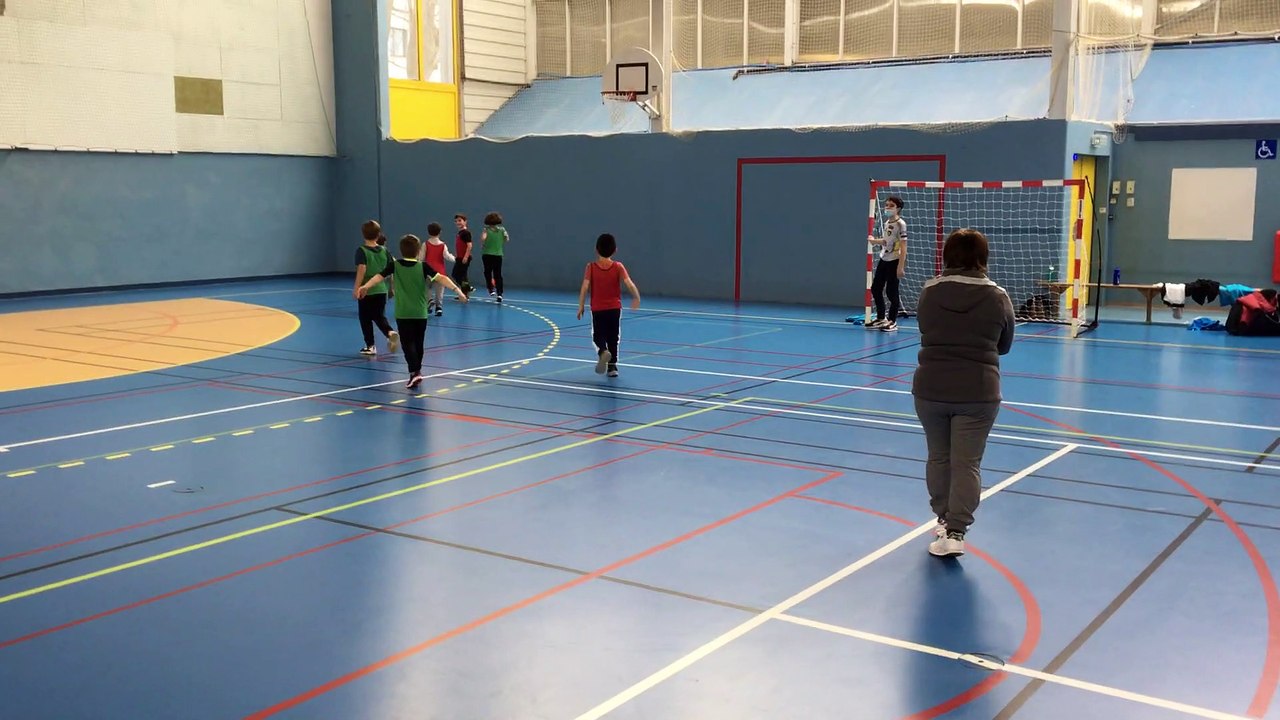 Il y'a peut être un p'tit "marché"