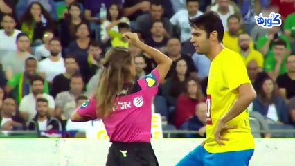 لقطات غريبة وعجيبة لحكام كرة القدم   ستضحك من قلبك وأنت تشاهد الفيديو