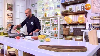 مكرونة بالدجاج والجبنة | عمر إسماعيل