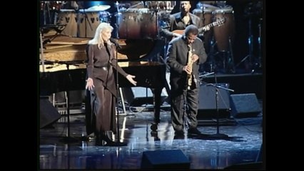 Joni Mitchell retira su música de Spotify