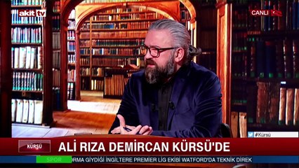 Kur'an bize nasıl inanmamız ve yaşamamız gerektiğini öğretiyor