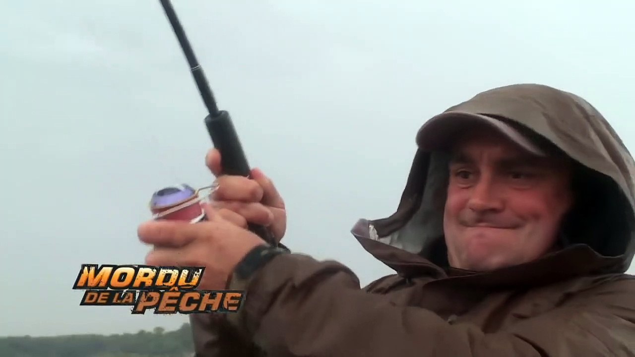 Mordu de la pêche Saison 0 -  Beau silure en float tube dans le Rhône (EN)