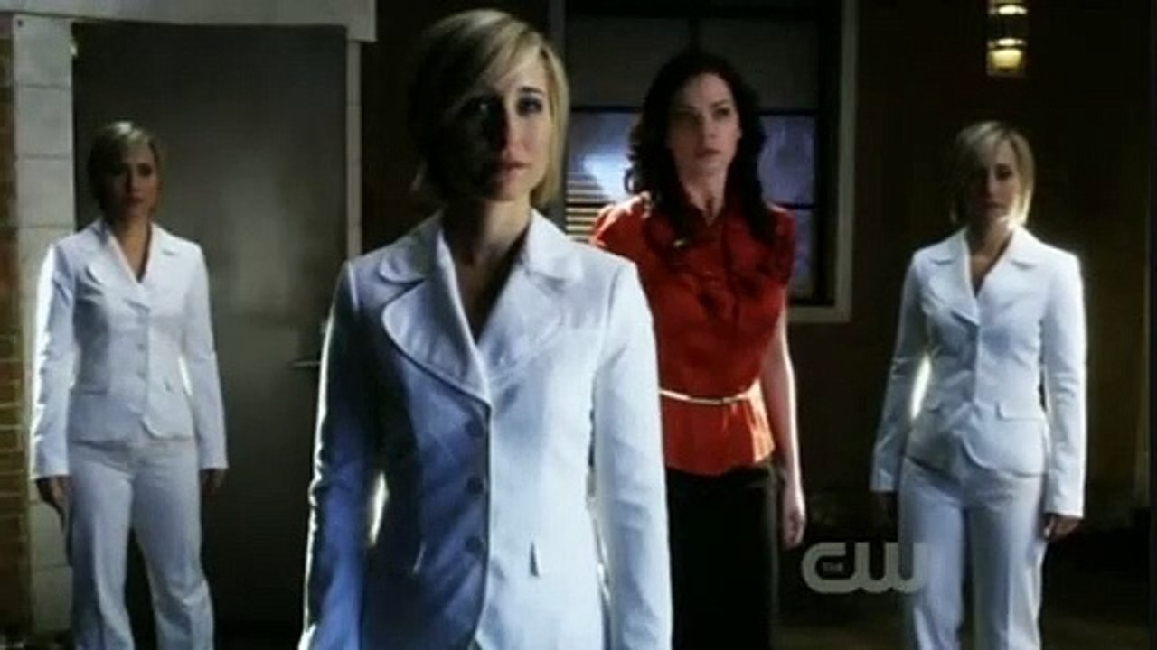 Smallville COLLATERAL Clois - FLIGHT!