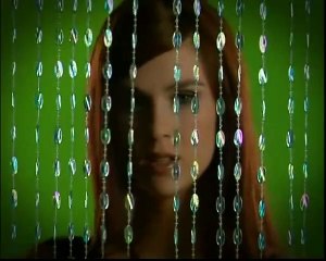 TLD - Torn apart HD - Anneke van Hooff