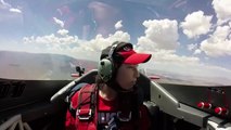 Ce pilote endort son fils en envoyant 8G d'accélération en avion