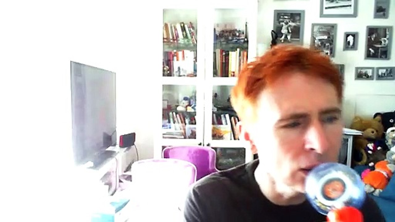 Wiwi égratigne "tko sam ja da ti sudim"