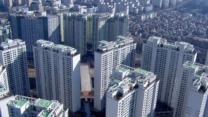 부동산시장 전문가 70% "올해 집값 하락·보합" / YTN