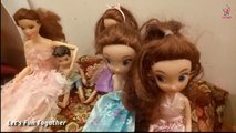 Elsa and Anna toddlers at New Year (أطفال إلسا وآنا الصغار في رأس السنة الجديدة)