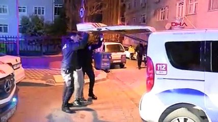 İstanbul'da alkollü sürücü park halindeki araçlara çarptı