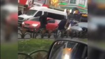 Fatih'te tekme tokat yol kavgası kamerada