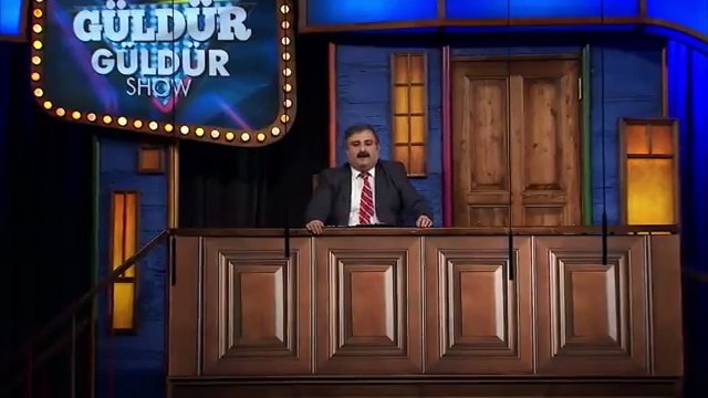 Güldür Güldür'deki Fahrettin Koca skeci izleyenleri kırıp geçirdi