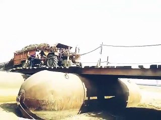 उत्तर प्रदेश का सबसे खतरनाक पुल(480P)