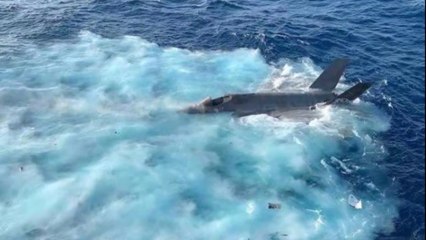 US F 35 stealth fighter smashes into South China Sea after crash