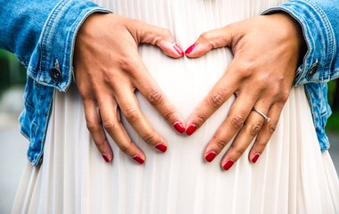 جهاز ياباني لمراقبة الأجنة عن بُعد تم عرضه في معرض الصحة العربي 2022 في دبي