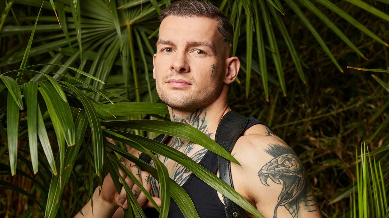 Das gab's noch nie im Dschungelcamp! Eric verweigert die Prüfung