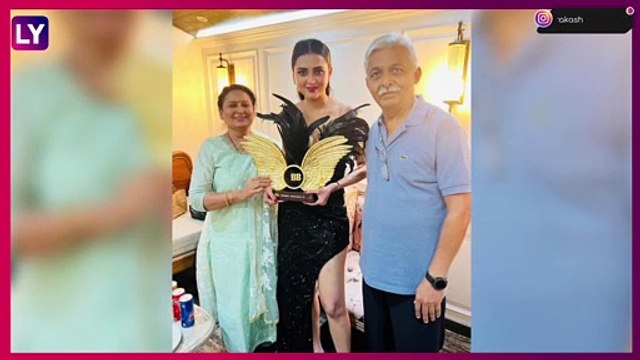 टीव्ही अभिनेत्री Tejasswi Prakash बिग बॉस 15 ची विजेता, जिंकली 40 लाखांची रक्कम