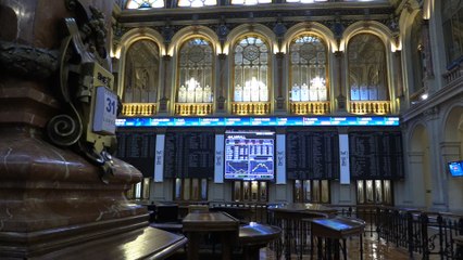 El Ibex 35 abre en positivo por debajo de los 8.700