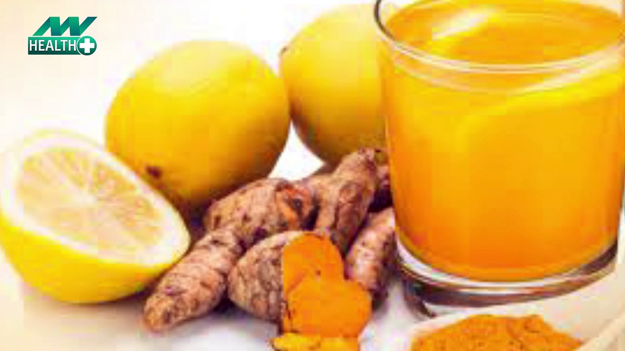 हल्दी का पानी पीने के हैं गजब फायदे, इन बीमारियों से जल्दी मिलता है छुटकारा
