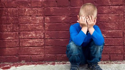 Il a honte de sa mère mais ce qu'il apprend le jour de sa mort va le boulverser