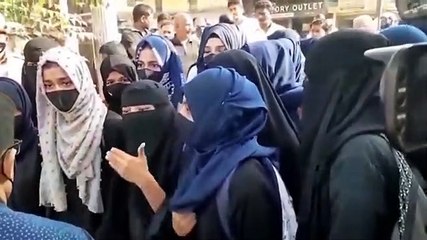 कर्नाटक : शिवमोग्गा और उडुपी के दो कॉलेजों में हिजाब का विरोध