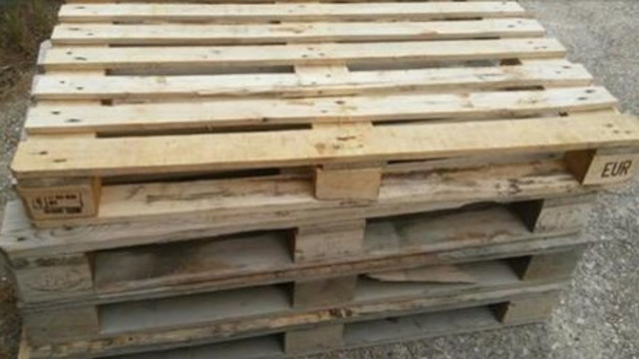 Voilà comment réaliser de superbes meubles avec de simples palettes