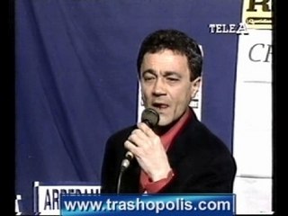 Cantante napoletano trash!