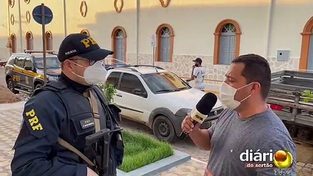 Veículo roubado há nove anos no Ceará é recuperado pela PRF na BR 427, em Pombal