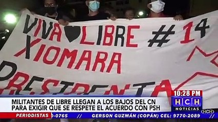 Militantes de Libre piden en los bajos del CN que se respeten los acuerdos
