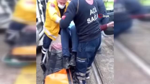Hayat kurtaran tesadüf...Kalp krizi geçiren dolmuş şoförüne ilk müdahaleyi yoldan geçen sağlıkçı yaptı