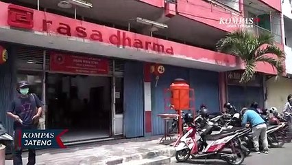 Tradisi Bakti Basuh Kaki Orang Tua Jelang Imlek