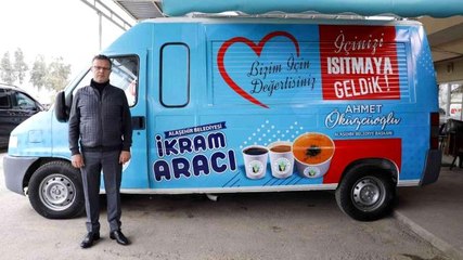 Alaşehir Belediyesinin eskiyen minibüsü ikram aracına dönüştü