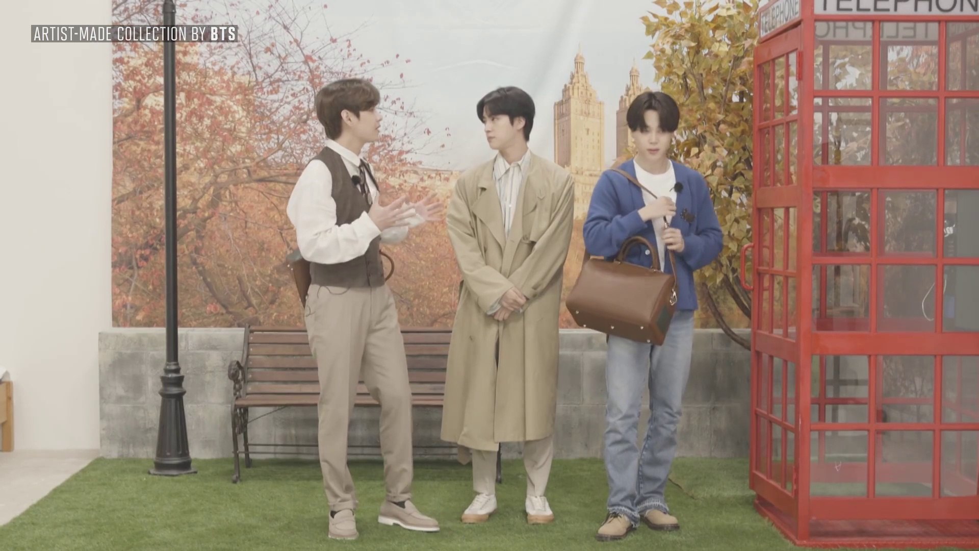 ARTIST MADE MERCHENDISE BY BTS -V