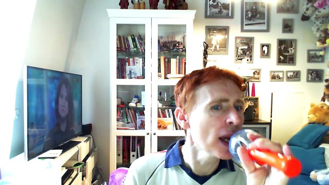 Wiwi égratigne the promise