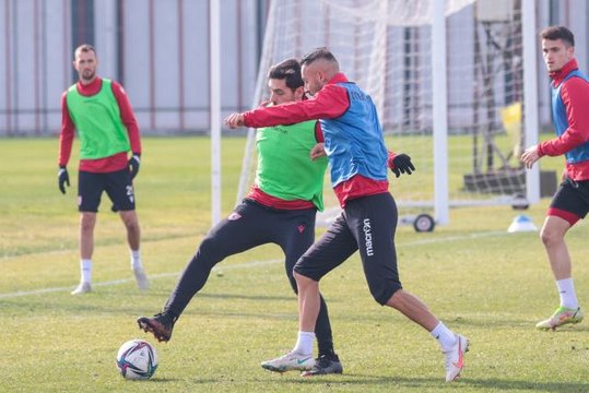 Fuat Çapa: 10 numara, sağ kanat ve sol kanat ihtiyacımız var