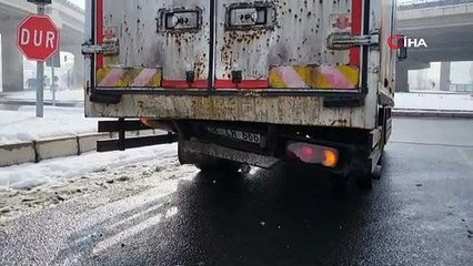 Feci kaza: TIR kağıt gibi ezildi