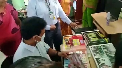அரசு பள்ளிக்குள் திடீரென விசிட் அடித்த அமைச்சர் அன்பில் மகேஷ்.. அதிர்ச்சியில் உறைந்து நின்ற ஆசிரியர்