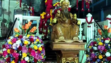 "ท้าวเวสสุวรรณ" วัดสุทธาราม กรุงเทพฯ แก้บนด้วยอะไรดี (คลิป)